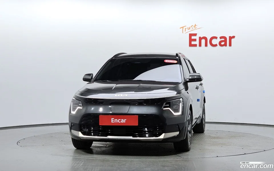 Kia Niro EV 2023 — thumbnail 3