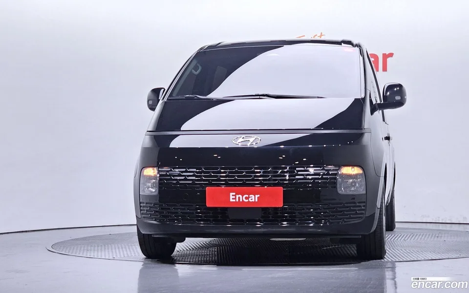 Hyundai Staria 11 2022 — thumbnail 3