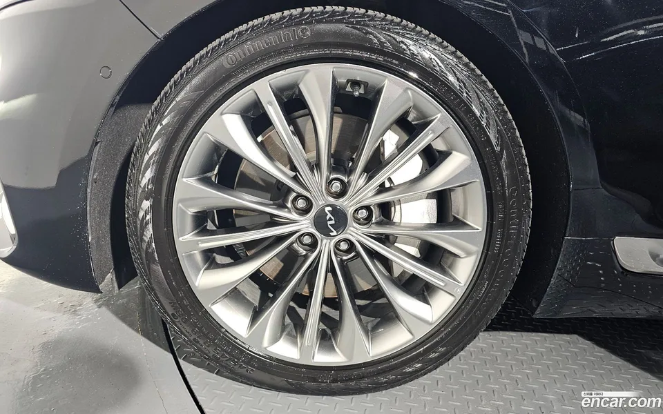 Kia K9 3.8 GDI AWD 2023 — thumbnail 2