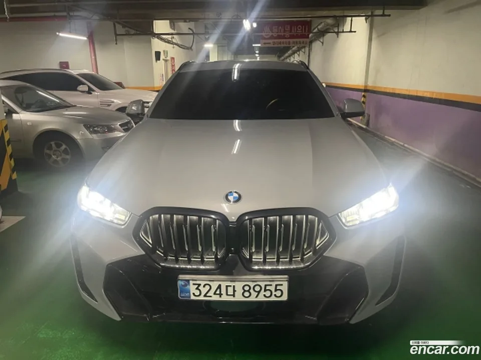 BMW X6 xDrive40i M 2025 — photo 1, buy with delivery to Moscow