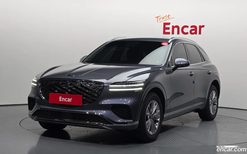 Genesis GV70 2.5T 2WD 2025 — photo 1, buy with delivery to Moscow