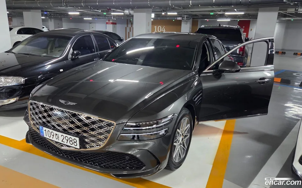 Genesis G80 2.5 AWD 2026 — photo 1, buy with delivery to Moscow