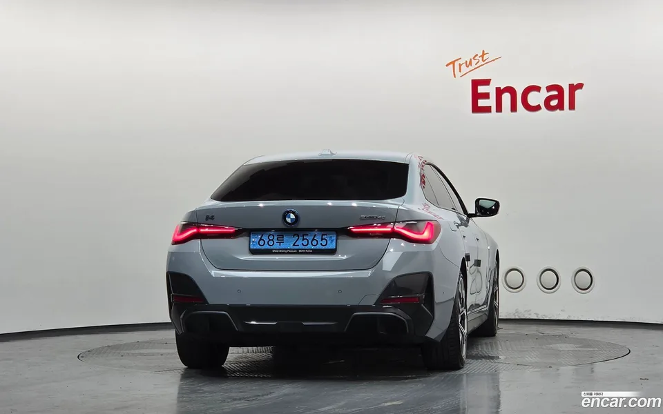 BMW i4 eDrive40 M 2022 — thumbnail 4