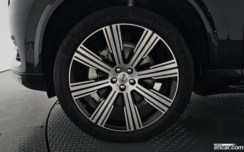 Volvo XC90 B6 2024 — thumbnail 2