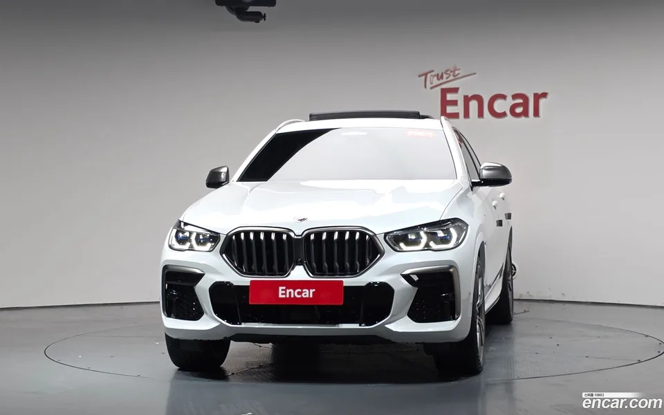 BMW X6 M50i 2022 — thumbnail 3