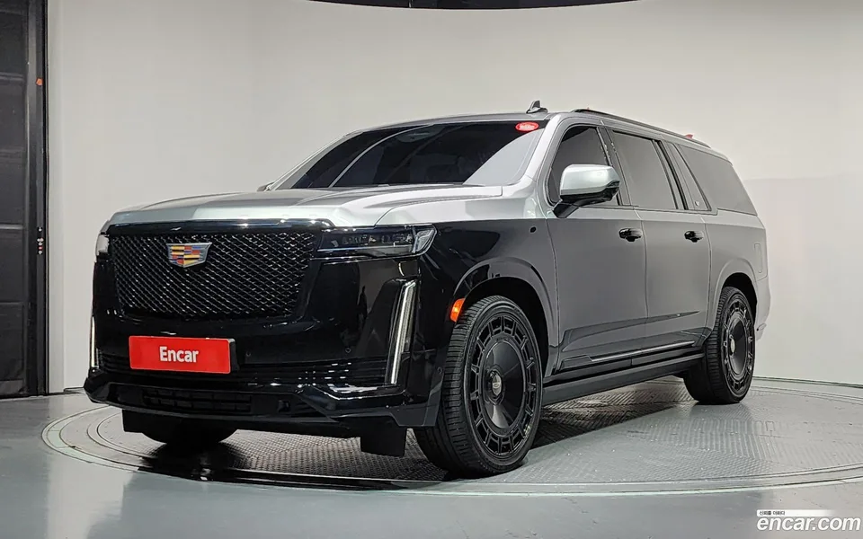 Cadillac Escalade 6.2 ESV 2022 — фото 1, купить с доставкой в Москву