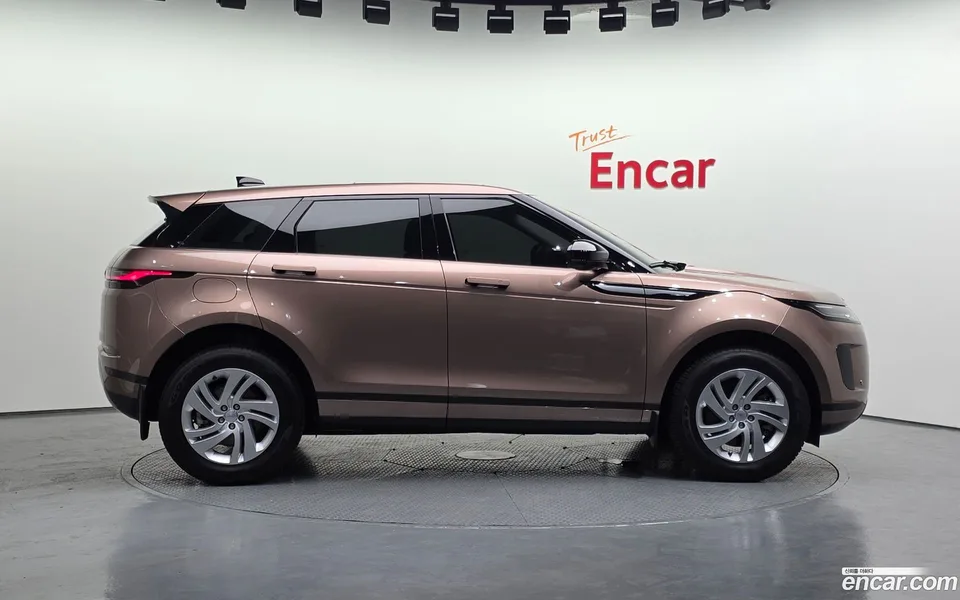 Land Rover Range Rover Evoque P250 S 2025 — thumbnail 2