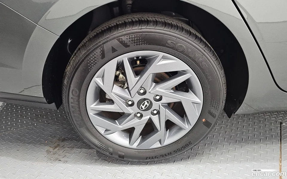 Hyundai Avante CN7 1.6 2024 — миниатюра 2