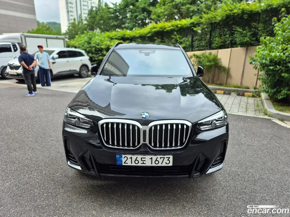 BMW X3 xDrive 20i M 2022 — photo 1, buy with delivery to Moscow