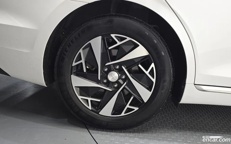 Hyundai Grandeur IG Hybrid 2022 — миниатюра 2