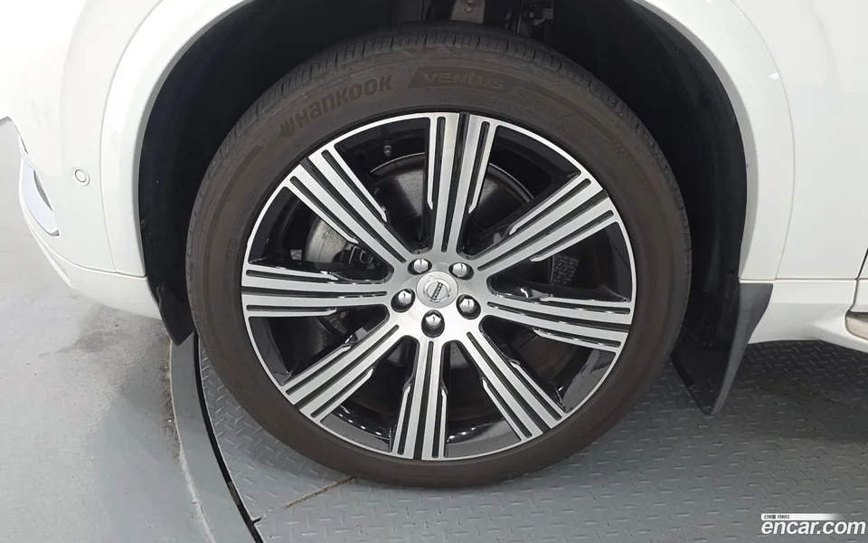 Volvo XC90 T8 2022 — миниатюра 2