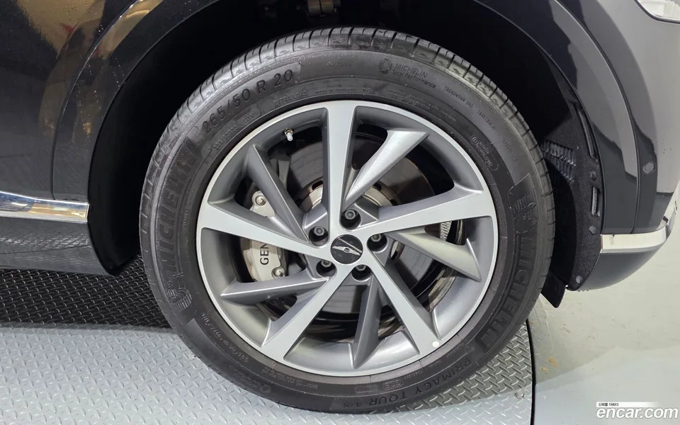 Genesis GV80 2.5T AWD 2025 — thumbnail 2