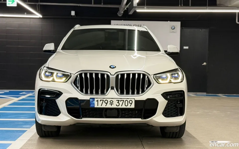 BMW X6 xDrive40i M 2022 — thumbnail 3
