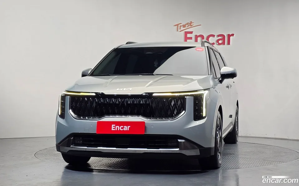 Kia Carnival 9 2024 — thumbnail 3