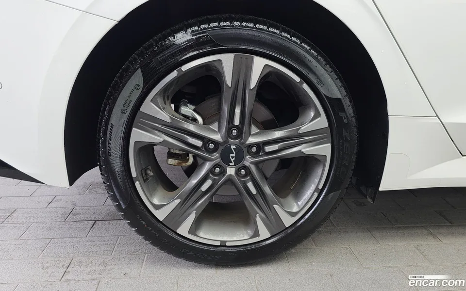Kia K5 2.0 2023 — thumbnail 5