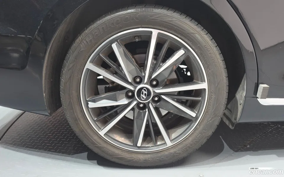 Hyundai Grandeur IG 3.0 LPi () 2022 — thumbnail 5