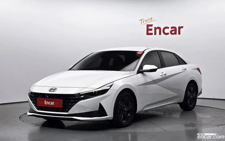 Hyundai Avante 1.6 2023 — photo 1, buy with delivery to Moscow