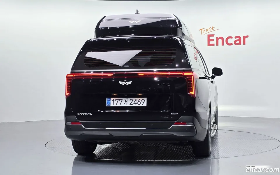 Kia Carnival HEV 9 () 2025 — thumbnail 4
