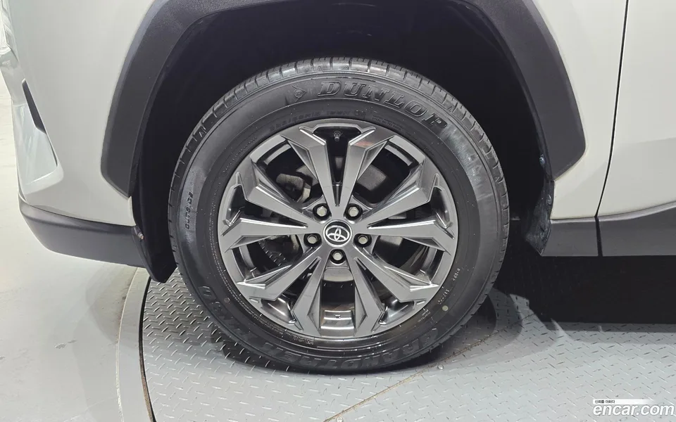 Toyota RAV4 2.5 2WD 2022 — thumbnail 5