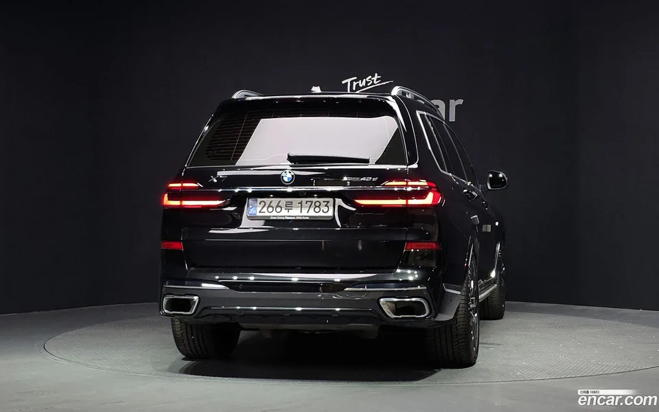 BMW X7 xDrive 40d M 6 2025 — thumbnail 4