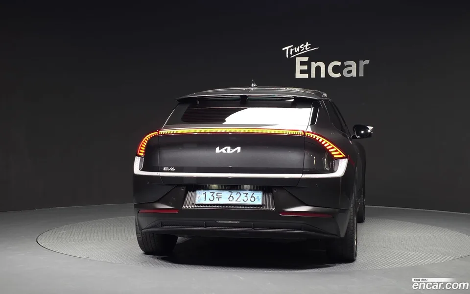 Kia EV6 2022 — миниатюра 4