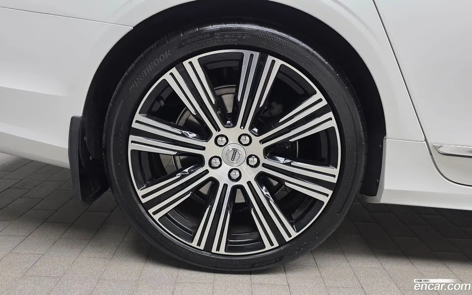 Volvo S90 T8 AWD 2022 — thumbnail 2