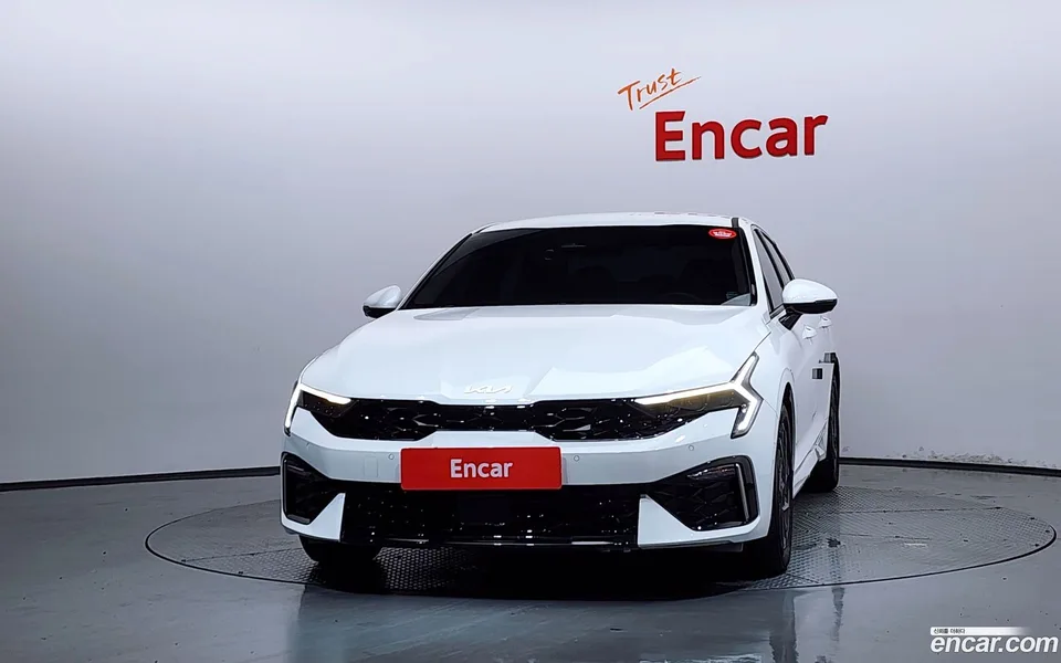 Kia K5 Hybrid 2024 — thumbnail 3