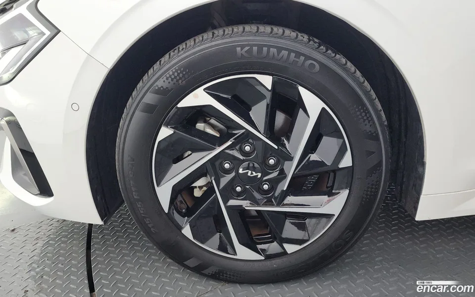 Kia K5 Hybrid 2024 — thumbnail 5
