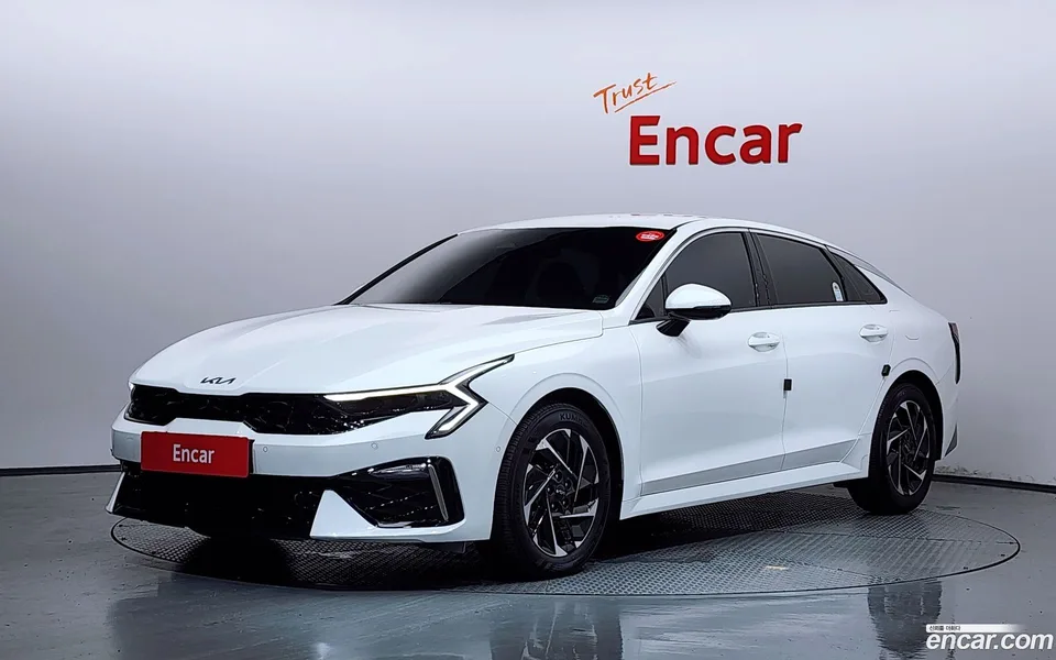 Kia K5 Hybrid 2024 — photo 1, buy with delivery to Moscow