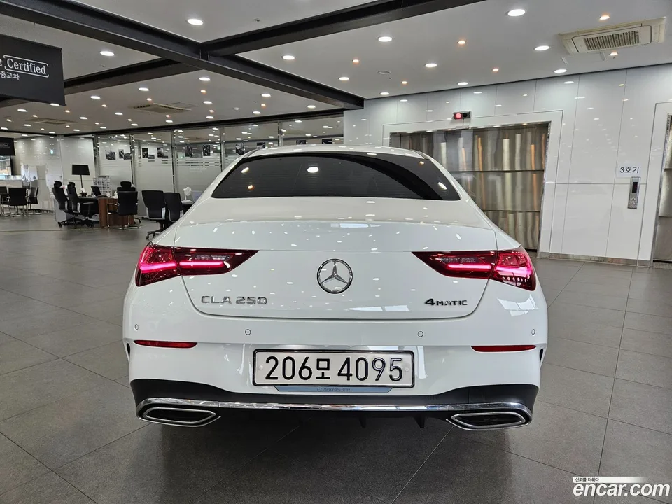 Mercedes-Benz CLA-Class CLA250 4MATIC 2025 — thumbnail 4