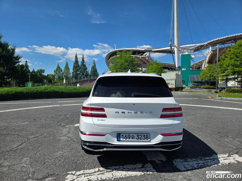 Genesis GV80 2.5T 2WD 2024 — thumbnail 4