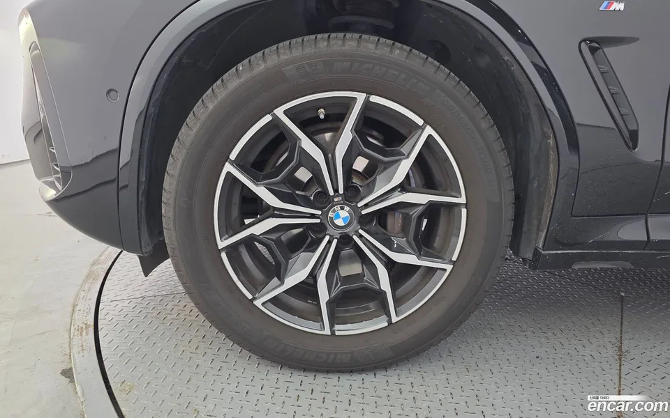 BMW X4 xDrive20i M 2022 — thumbnail 2