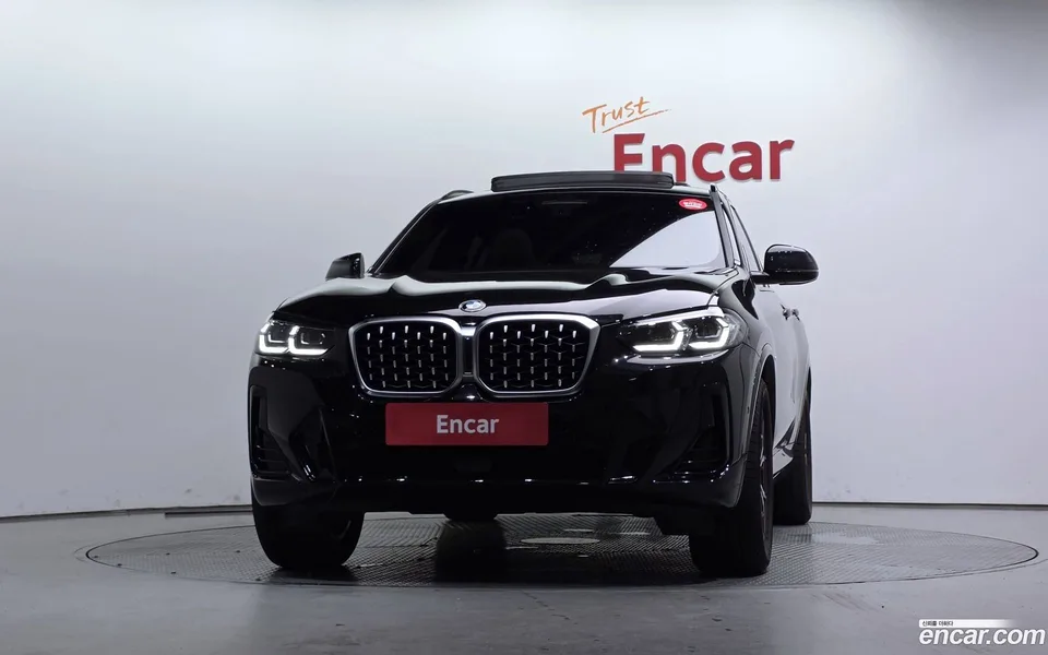 BMW X4 xDrive20i M 2022 — thumbnail 3
