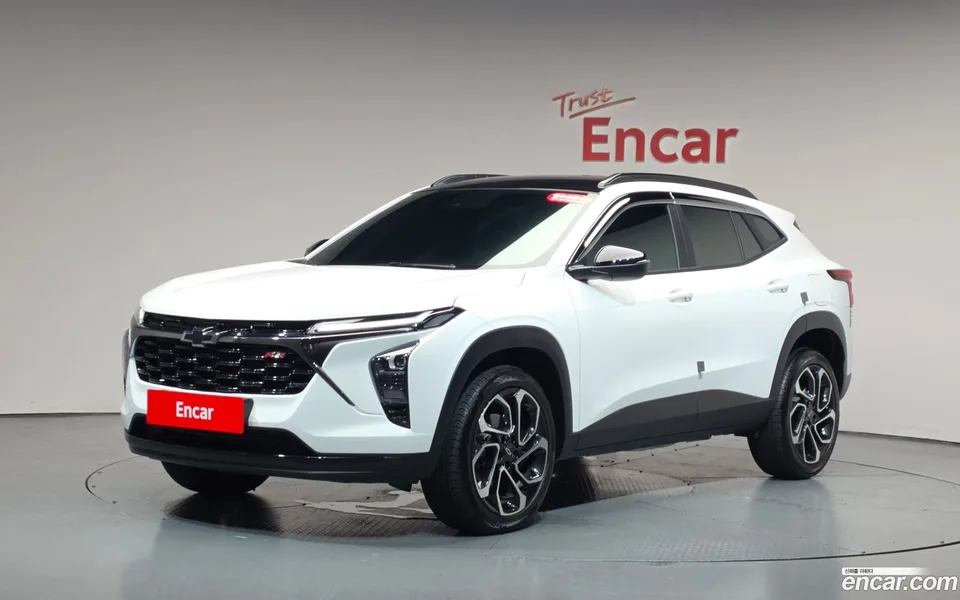 Chevrolet Trax Crossover 1.2 RS 2025 — photo 1, buy with delivery to Moscow