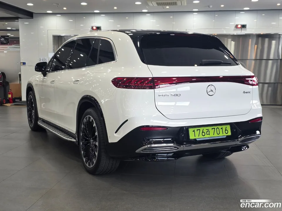 Mercedes-Benz EQS SUV EQS580 4MATIC 2024 — thumbnail 3
