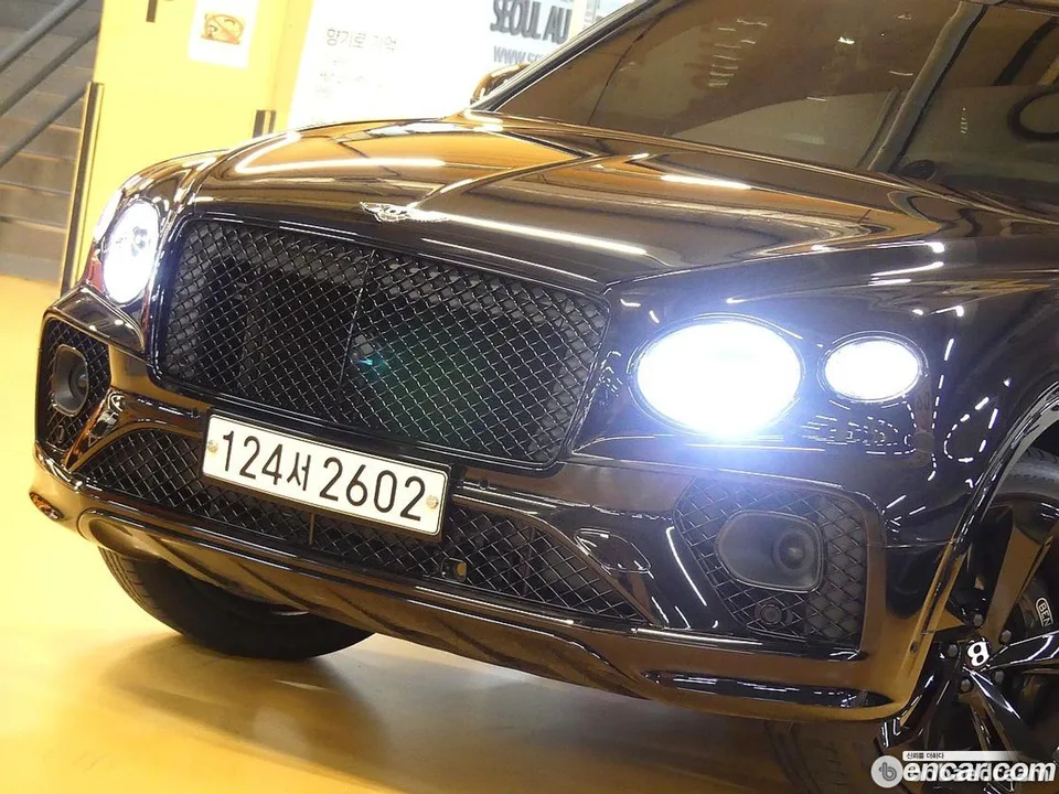 Bentley Bentayga 4.0 V8 S 2023 — thumbnail 2