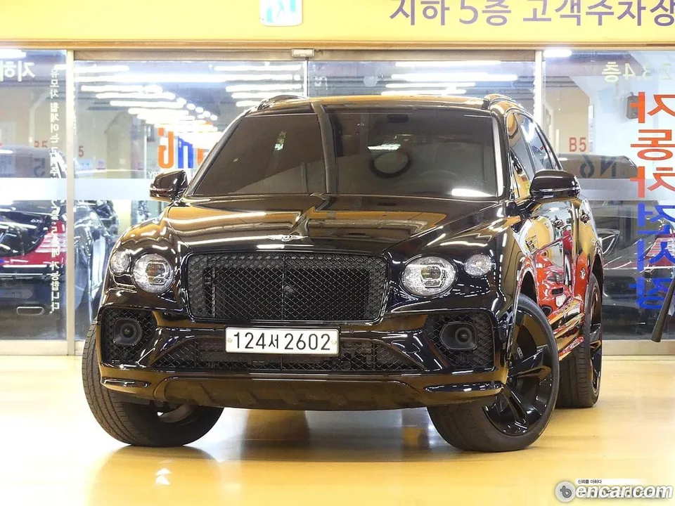 Bentley Bentayga 4.0 V8 S 2023 — thumbnail 3