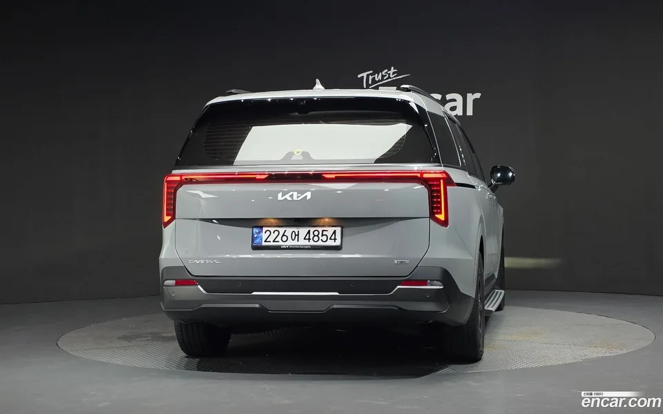 Kia Carnival HEV 7 2024 — thumbnail 4