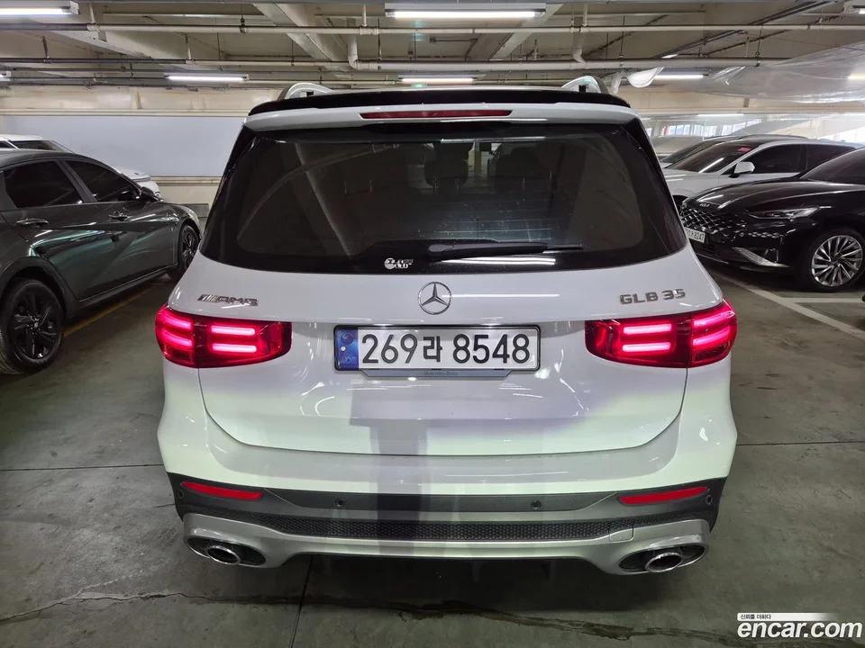Mercedes-Benz GLB-Class AMG GLB35 4MATIC 2024 — thumbnail 4