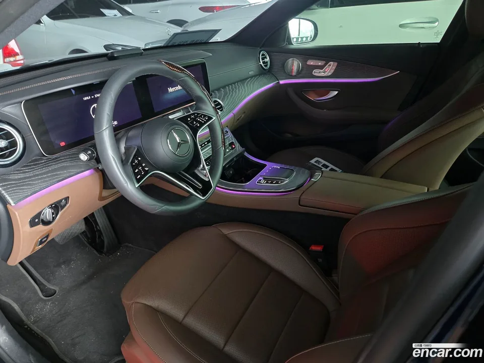 Mercedes-Benz E-Class E350 4MATIC 2022 — миниатюра 2