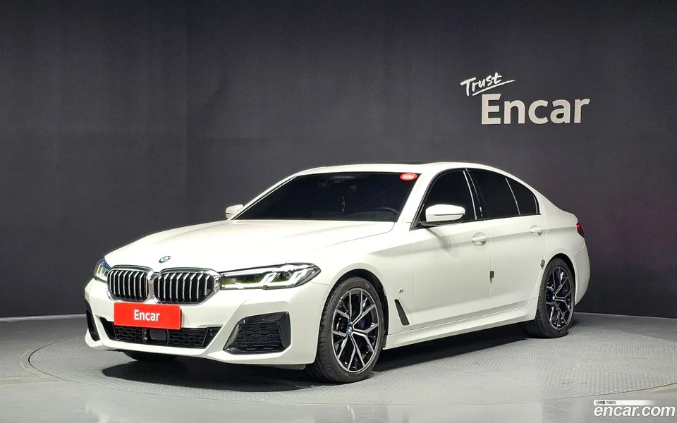 BMW 5 Series 530i M 2023 — photo 1, buy with delivery to Moscow