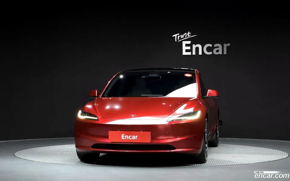 Tesla Model 3 AWD 2024 — thumbnail 3