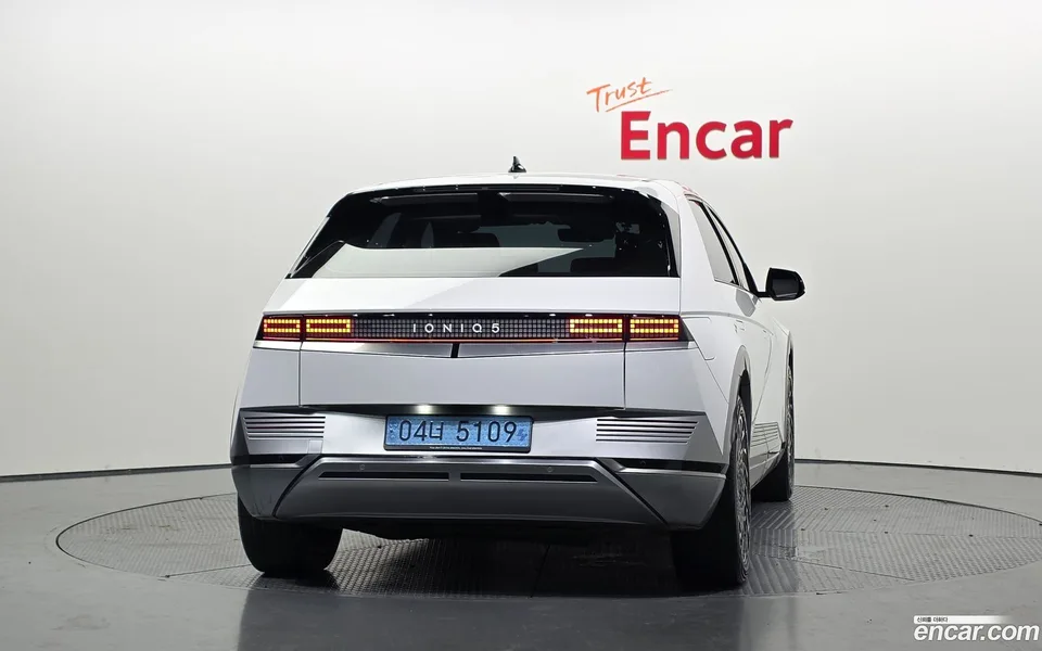Hyundai Ioniq 5 2022 — thumbnail 4