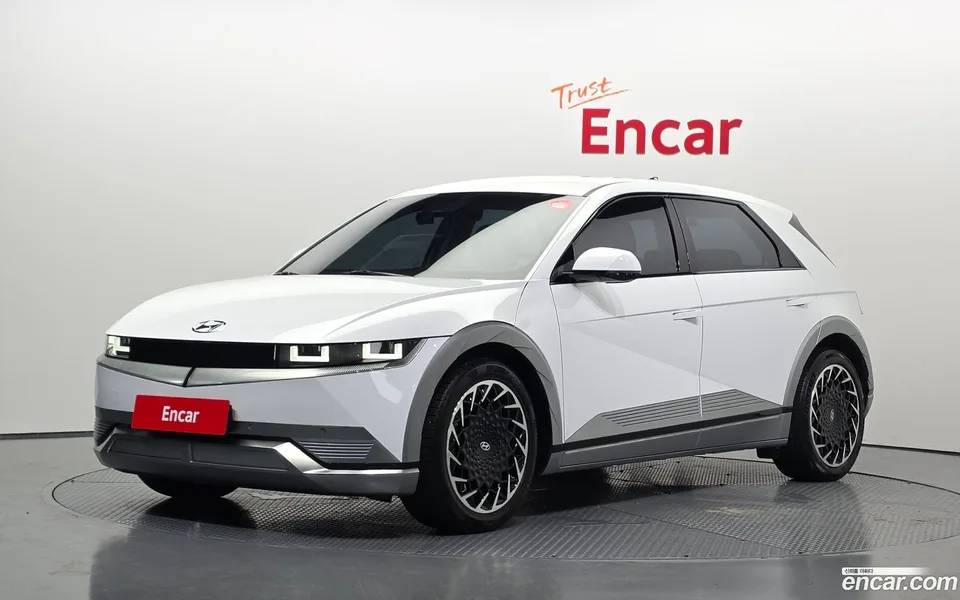 Hyundai Ioniq 5 2022 — photo 1, buy with delivery to Moscow