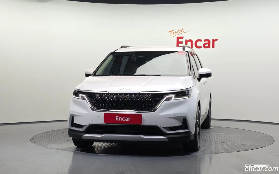 Kia Carnival 9 2022 — thumbnail 3