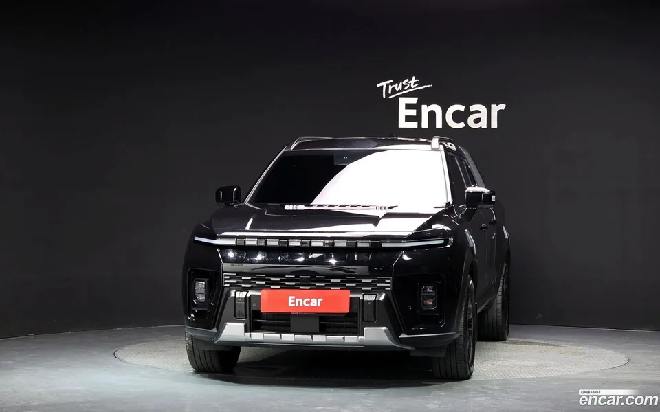 KG Mobility Musso EV 2025 — thumbnail 3