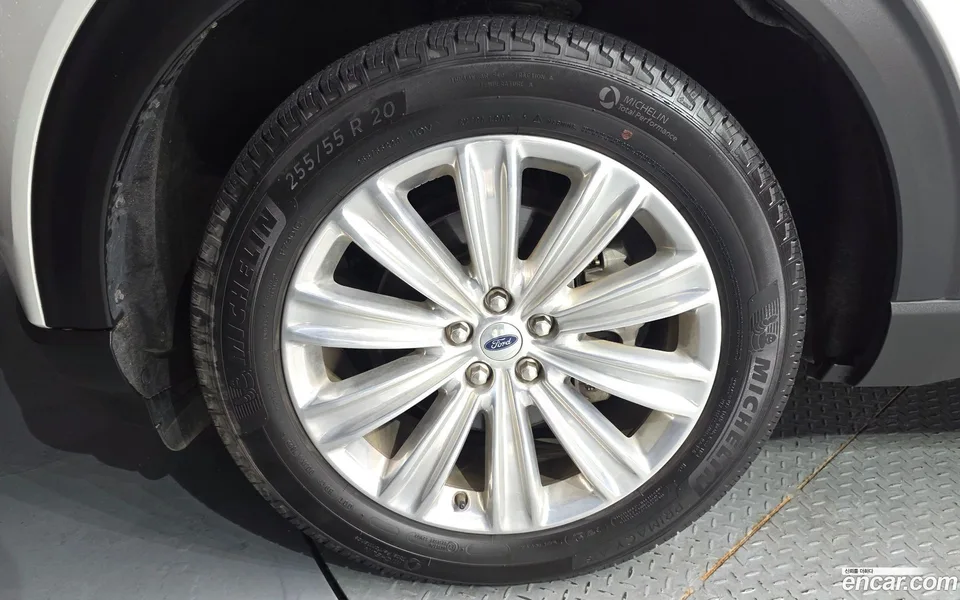 Ford Explorer 2.3 4WD 2022 — thumbnail 5