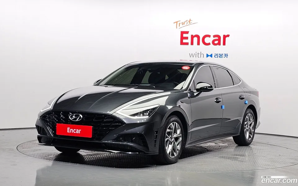 Hyundai Sonata 2.0 2022 — фото 1, купить с доставкой в Москву