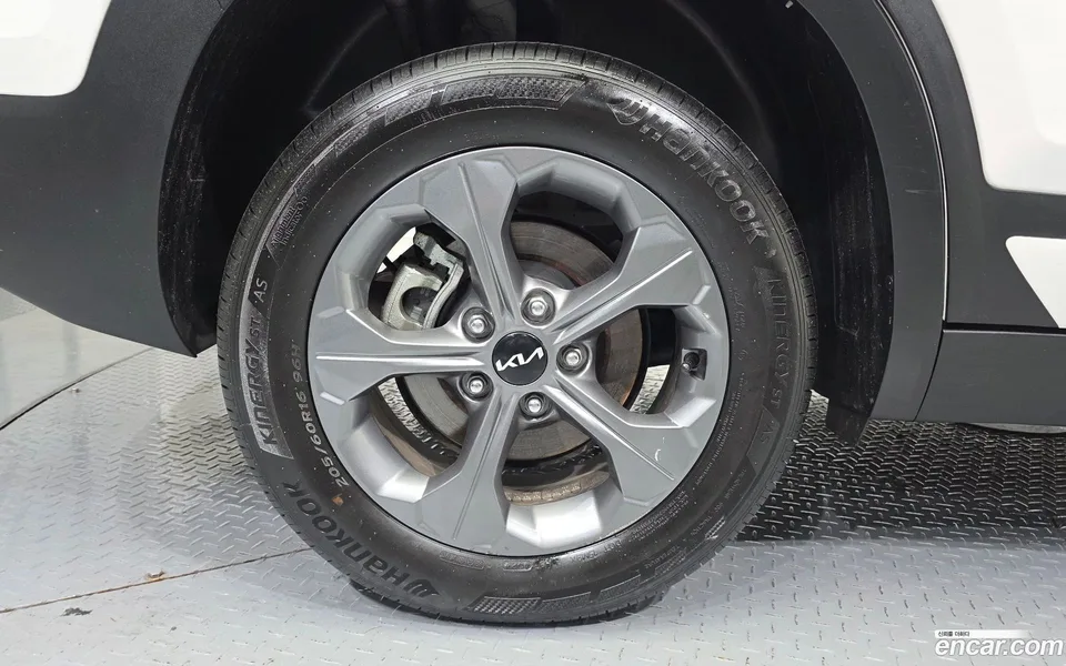Kia Seltos 1.6 2WD 2025 — thumbnail 2