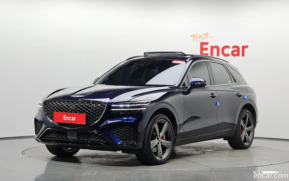 Genesis GV70 3.5T AWD 2023 — photo 1, buy with delivery to Moscow